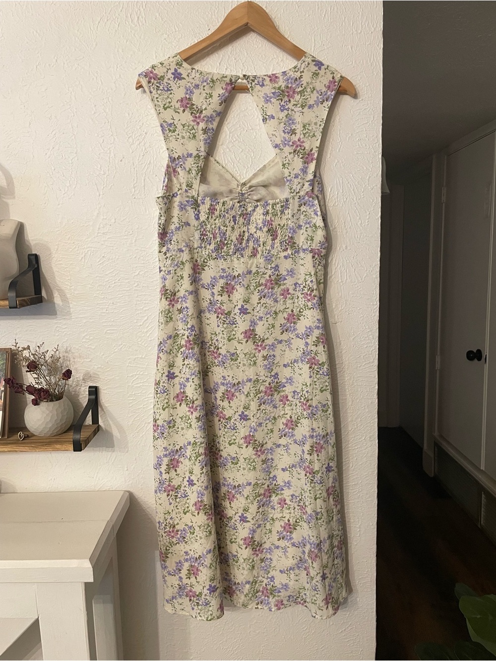 NWOT ASTR the Label Floral Tie-Front Midi Dress White Lavender Large - Picture 3 of 8